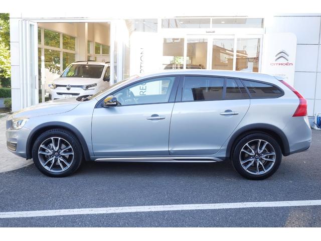 Ｖ６０ クロスカントリー　Ｔ５　ＡＷＤ　ＳＥ　弊社下取り／純正アルミホイール／レザーシート／シートヒーター／バックカメラ／パーキングセンサー／アダプティブクルーズコントロール／ディスプレイオーディオ／ハンズフリー／ＥＴＣ／ドライブレコーダー（41枚目）
