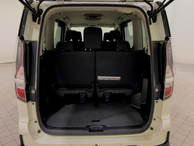 セレナ ｅ－パワー　ハイウェイスターＶ　純正ナビ／ＴＶ／アラウンドビューモニター／プロパイロット／フリップダウンモニター／ＢＵＳＯＵエアロ／デジタルインナーミラー／ＥＴＣ（17枚目）