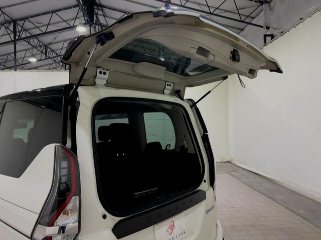 セレナ ｅ－パワー　ハイウェイスターＶ　純正ナビ／ＴＶ／アラウンドビューモニター／プロパイロット／フリップダウンモニター／ＢＵＳＯＵエアロ／デジタルインナーミラー／ＥＴＣ（80枚目）