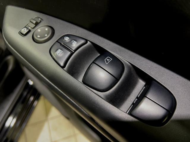 セレナ ハイウェイスターＶ　後席モニター　ＬＥＤヘッドライト　純正ナビ（45枚目）