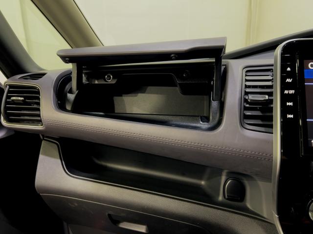 セレナ ハイウェイスターＶ　後席モニター　ＬＥＤヘッドライト　純正ナビ（65枚目）