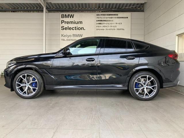 Ｘ６ ｘＤｒｉｖｅ　３５ｄ　Ｍスポーツ　ワンオーナー　アラームシステム　赤レザーシート　パノラマガラスルーフスカイラウンジ　クリスタルシフト　アクティブクルーズコントロール　全方位カメラ　地デジＴＶ（5枚目）