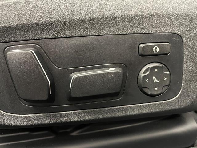 ４シリーズ ４２０ｉクーペ　Ｍスポーツ　ハンズオフアシスト　ブラックレザー　衝突被害軽減ブレーキ　ステアリングヒーター　オートマチックトランク　カーブドディスプレイ　アンビエントライト　ヘッドアップディスプレイ　リバースアシスト（15枚目）