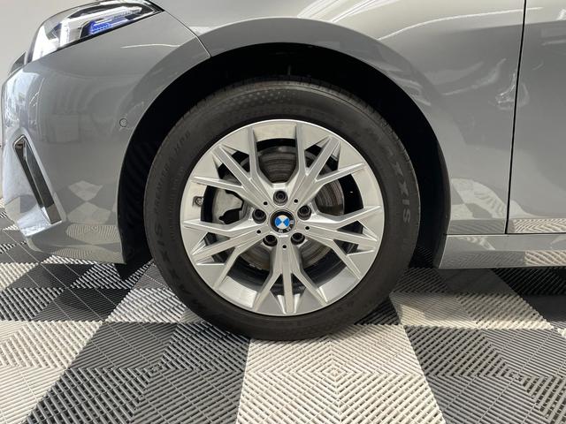 1シリーズ 120d テクノロジーパッケージ 高速渋滞時ハンズオフアシスト アラウンドビューカメラ ヘッドアップディスプレイ インテリアカメラ レーンキーピングアシスト アンビエントライト オートマチックテールゲート(7枚目)