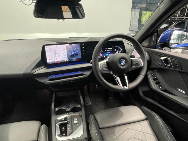 2シリーズ 220グランクーペ Mスポーツ ハイラインパッケージ テクノロジーパッケージ ブラックヴェガンザレザー harmankardonスピーカー ヘッドアップディスプレイ サンプロテクションガラス カーブドディスプレイ アクティブクルーズ(21枚目)