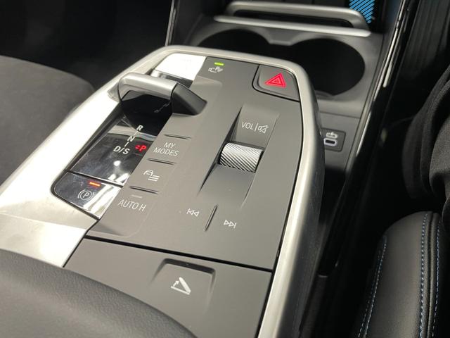 2シリーズ 218iアクティブツアラー Mスポーツ 認定中古車 元デモカー ドライビングアシストプロ パーキングアシスト ブラインドスポットモニター AppleCarPlay 電動トランク ワイヤレスチャージャー アンビエントライト 前席シートヒーター(27枚目)