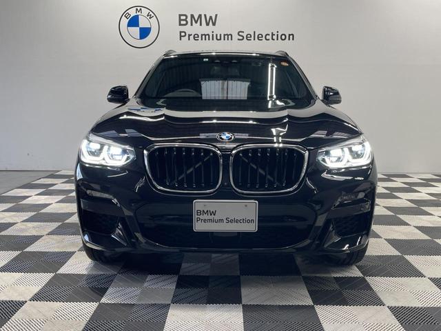 Ｘ３ ｘＤｒｉｖｅ　２０ｄ　Ｍスポーツ　ブラックヴァーネスカレザー　ハイラインパッケージ　２０インチアルミ　リヤシートアジャスト　社外リヤモニター　アダプティブＬＥＤヘッドライト　衝突被害軽減ブレーキ　アクティブクルーズコントロール（4枚目）