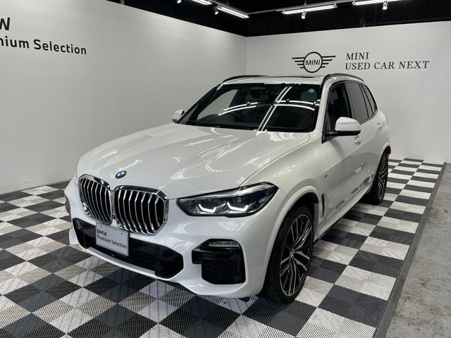 Ｘ５ ｘＤｒｉｖｅ　３５ｄ　Ｍスポーツ　スカイラウンジパノラマガラスサンルーフ　プラスパッケージ　　４ゾーンエアコンディショナー　保冷保温カップホルダー　ソフトクローズドア　２２インチアルミ　ｈａｒｍａｎｋａｒｄｏｎサウンドシステム（52枚目）