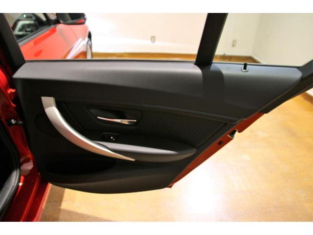 318i ナビ・バックカメラ・整備記録簿・禁煙車(30枚目)