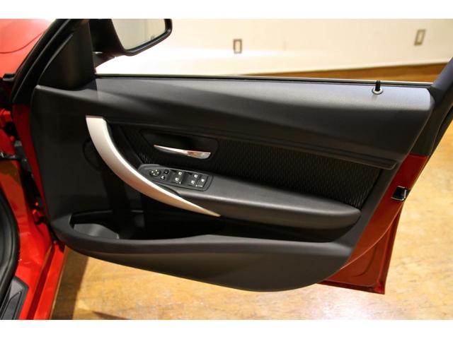 318i ナビ・バックカメラ・整備記録簿・禁煙車(31枚目)