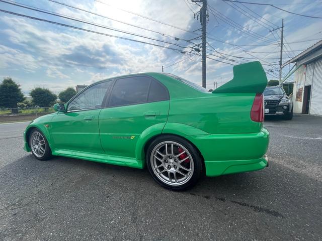 ランサー ＧＳＲエボリューションＶ　エボ５　ニューペイント　シグナルグリーンＨＫＳ　ＧＴ３タービン　ＨＫＳ　エキマニ　インテーク　ＭＯＴＥＣ　Ｍ８４　ＴＥＩＮ　車高調　ブレンボ　アルミラジエター　タイベル交換済み（8枚目）
