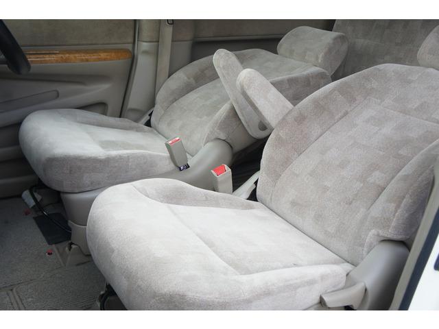 ステップワゴン Ｄ　４ＷＤ　片側電動スライドドア　エアロ　３列シート　キーレス　記録簿　純正アルミ（30枚目）