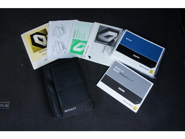 メガーヌエステート ＧＴライン　ＥＴＣ　キーレス　クルーズコントロール　ルーフレール　本革シート　ナビ　バックカメラ（28枚目）