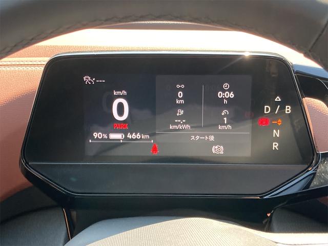 ＩＤ．４ プロ　ＥＴＣ　全周囲カメラ　クリアランスソナー　オートクルーズコントロール　レーンアシスト　衝突被害軽減システム　ＬＥＤヘッドランプ　パワーシート　電動リアゲート　スマートキー　電動格納ミラー（4枚目）