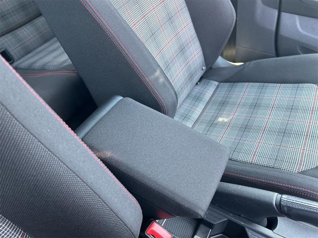 ポロＧＴＩ 　ワンオーナー　禁煙車　バックカメラ　ナビ　オートクルーズコントロール　パークアシスト　アルミホイール　オートライト　スマートキー　アイドリングストップ　電動格納ミラー　ＡＴ　ＥＳＣ（52枚目）