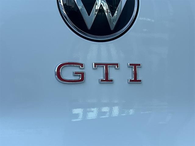 ゴルフＧＴＩ ベースグレード　ＥＴＣ　バックカメラ　ナビ　オートクルーズコントロール　レーンアシスト　衝突被害軽減システム　アルミホイール　ＬＥＤヘッドランプ　スマートキー　電動格納ミラー　シートヒーター　ＡＴ（17枚目）