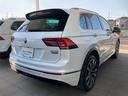 ＴＤＩ　４モーション　Ｒライン　ディナウディオ　ディーゼルターボ　４ＷＤ　ＥＴＣ　全周囲カメラ　クリアランスソナー　オートクルーズコントロール　レーンアシスト　パワーシート　衝突被害軽減システム　ナビ　ＴＶ　オートライト　ＬＥＤヘッドランプ（16枚目）