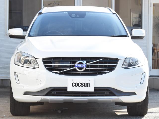 ＸＣ６０ Ｄ４　ＳＥ　２０１６年モデル　アイシン製８速オートマチック　チャコール本革シート　シートヒーター　リヤビューカメラ　アダプティブクルーズコントロール　ＳＥＮＳＵＳナビゲーション　禁煙車　２年保証付（5枚目）