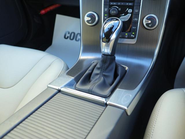 Ｓ６０ Ｄ４　ＳＥ　１９インチアルミホイール　ソフトベージュ本革シート　シートヒーター　パワーシート　フロント／リアドライブレコーダー　ナビゲーション　リアビューカメラ　ＰＣＣキーレスドライブ　ＢＬＩＳ　禁煙車（23枚目）