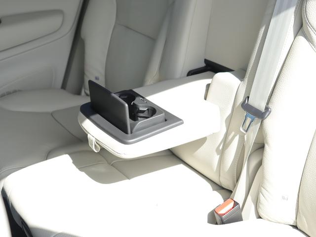 ＸＣ９０ Ｄ５　ＡＷＤ　モーメンタム　ワンオーナー　クリーンディーゼル　ブロンド本革シート　シートヒーター　アイドリングストップ　リアエアコン　ナビゲーション　３６０°ビューカメラ　ドライブレコーダー　パワーテールゲート　禁煙車（39枚目）