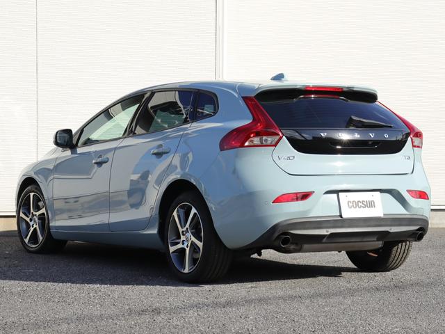 VOLVO V40 T3 MOMENTUM