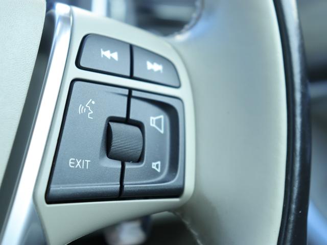 VOLVO V40 T3 MOMENTUM