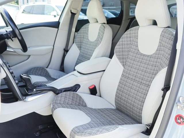 VOLVO V40 T3 MOMENTUM
