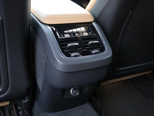 VOLVO XC60 T5 AWD MOMENTUM