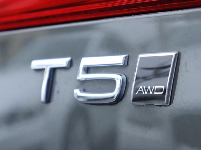 VOLVO XC60 T5 AWD MOMENTUM