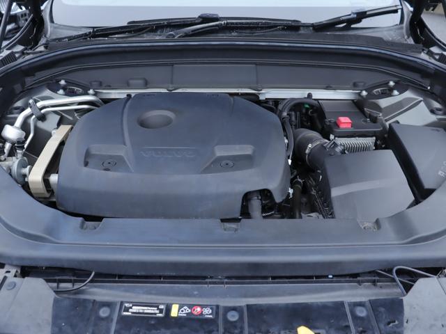 VOLVO XC60 T5 AWD MOMENTUM