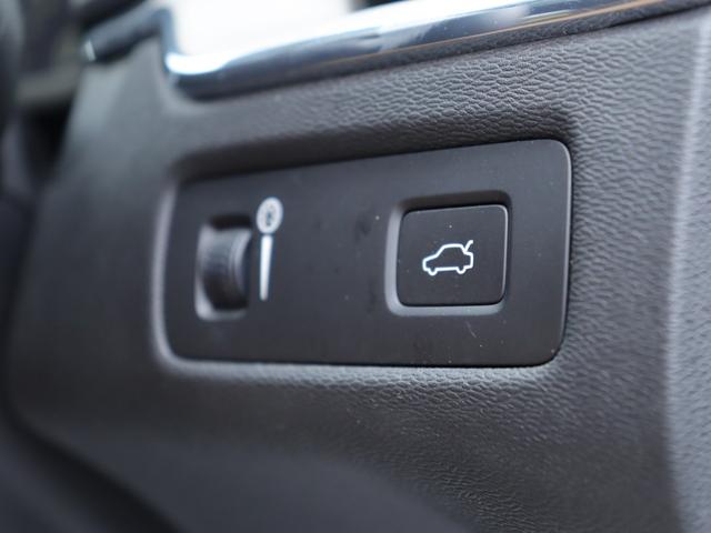 XC60 T5 AWD インスクリプション Bowers&Wilkinsプレミアムオーディオ パノラマガラスサンルーフ アンバー/パーフォレーテッドファインナッパレザー シートヒーター ステアリングヒーター シートベンチレーション 禁煙車(32枚目)