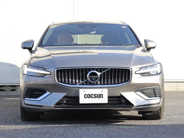 V60 リチャージ PHV T6 AWD インスクリプション harman/kardonプレミアムオーディオ パノラマガラスサンルーフ オレフォスクリスタルシフトノブ パーフォレーテッドファインナッパレザー マッサージ機能 シートヒーター シートベンチレーション(5枚目)