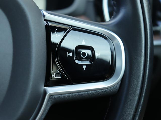 V60 リチャージ PHV T6 AWD インスクリプション harman/kardonプレミアムオーディオ パノラマガラスサンルーフ オレフォスクリスタルシフトノブ パーフォレーテッドファインナッパレザー マッサージ機能 シートヒーター シートベンチレーション(15枚目)