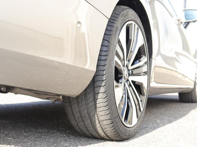 V60 リチャージ PHV T6 AWD インスクリプション harman/kardonプレミアムオーディオ パノラマガラスサンルーフ オレフォスクリスタルシフトノブ パーフォレーテッドファインナッパレザー マッサージ機能 シートヒーター シートベンチレーション(52枚目)