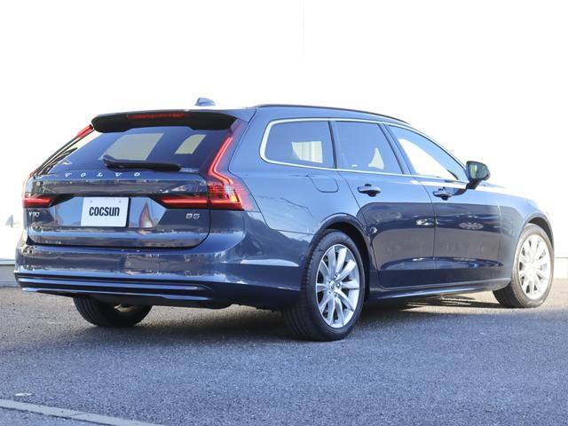 V90 B5 モメンタム Googleインフォテインメントシステム ブロンド本革シート シートヒーター ステアリングヒーター リアエアコン/シートヒーター パワーテールゲート 前後ドライブレコーダー 禁煙車(8枚目)