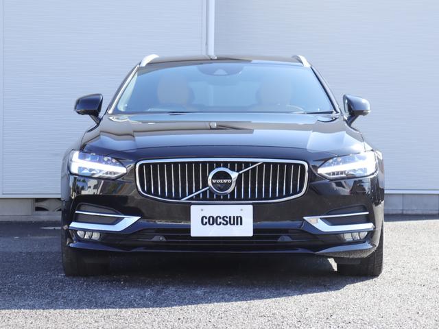V90 D4 インスクリプション パーフォレーテッドファインナッパレザー マッサージ機能 シートヒーター シートベンチレーション ステアリングヒーター リアシートヒーター/エアコン パワーテールゲート 360°ビューカメラ 禁煙車(5枚目)