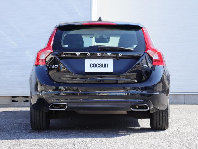 V60 D4 タック 本革シート フロント両席パワーシート フロントシートヒーター ナビゲーション 12セグ地上デジタルTV リアビューカメラ PCCキーレスドライブ 17インチアルミホイール ETC 禁煙車(9枚目)