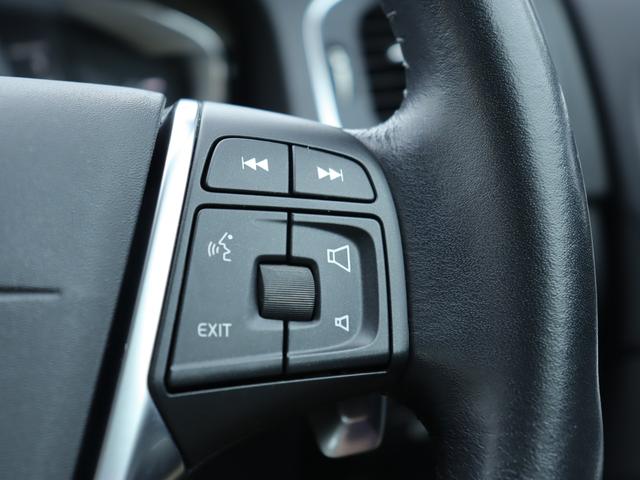 V60 D4 タック 本革シート フロント両席パワーシート フロントシートヒーター ナビゲーション 12セグ地上デジタルTV リアビューカメラ PCCキーレスドライブ 17インチアルミホイール ETC 禁煙車(15枚目)