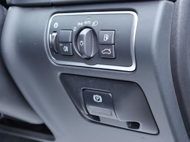 V60 D4 タック 本革シート フロント両席パワーシート フロントシートヒーター ナビゲーション 12セグ地上デジタルTV リアビューカメラ PCCキーレスドライブ 17インチアルミホイール ETC 禁煙車(27枚目)