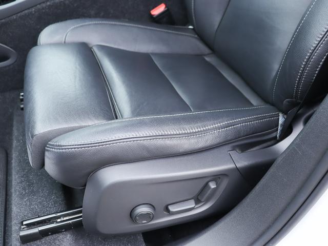 XC40 T5 AWD インスクリプション harman/kardonプレミアムオーディオ 本革シート シートヒーター ステアリングヒーター リアシートヒーター 360°ビューカメラ パワーテールゲート オレフォスクリスタルシフトノブ 禁煙車(37枚目)