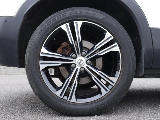 XC40 T5 AWD インスクリプション harman/kardonプレミアムオーディオ 本革シート シートヒーター ステアリングヒーター リアシートヒーター 360°ビューカメラ パワーテールゲート オレフォスクリスタルシフトノブ 禁煙車(53枚目)