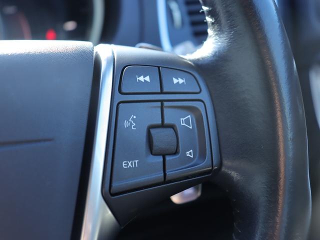 V40 クロスカントリー D4 サマム harman/kardonプレミアムオーディオ 本革シート パワーシート シートヒーター モダンウッドパネル ナビゲーション リアビューカメラ PCCキーレスドライブ 禁煙車(15枚目)