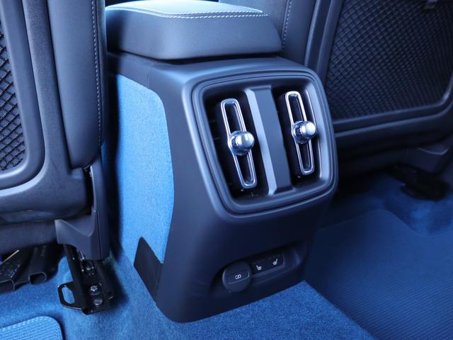 XC40リチャージ リチャージ アルティメットシングルモーター ワンオーナー harman/kardonプレミアムオーディオ パノラマガラスサンルーフ Googleインフォテインメントシステム ステアリングヒーター シートヒーター 前後ドライブレコーダー 禁煙車(40枚目)