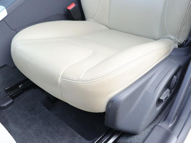 Ｖ６０ Ｄ４　クラシック　本革シート　シートヒーター　パワーシート　アーバンウッドパネル　チルトアップ機構付サンルーフ　ナビゲーション　リアビューカメラ　１８インチアルミホイール　ドライブレコーダー　キーレスドライブ　禁煙（33枚目）