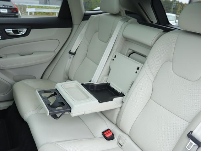 XC60 T5 AWD インスクリプション ワンオーナー エアサスペンション Bowers&Wilkinsプレミアムオーディオ パノラマガラスサンルーフ パーフォレーテッドファインナッパレザー シートヒーター シートベンチレーション 禁煙車(37枚目)