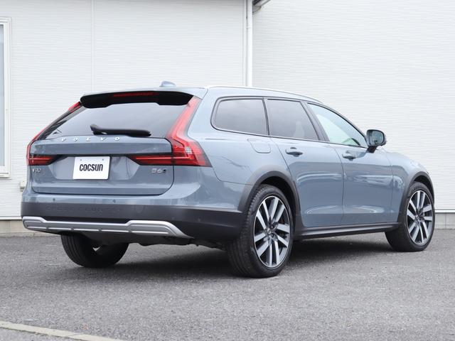 【消耗部品７品目の新品交換】エンジンオイル、オイルフィルター、メインバッテリー、前後ワイパーゴム、ブレーキフルード、冷却水、エアコンフィルターを新品交換します。