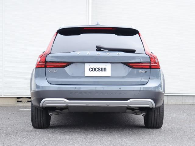 【純正部品の使用】オイルフィルター、ワイパーゴム、ブレーキフルード、冷却水、エアコンフィルターは純正部品を使用します。