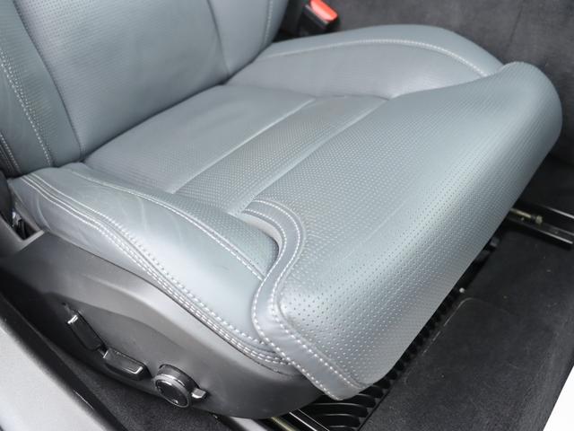 エンジンオイルはフランスのＭＯＴＵＬ（モチュール）を使用しています。新旧ボルボ各モデルに適合する異なる粘度のオイルをご用意しています。