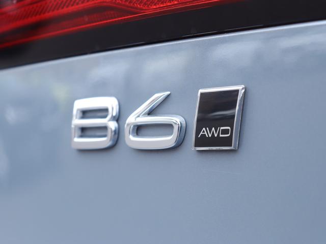 北名古屋店、土浦店は指定整備工場を所有。野田店、横浜店には認証整備工場を所有しています。それぞれの拠点に整備リフトやテスター等の設備機器を完備しています。