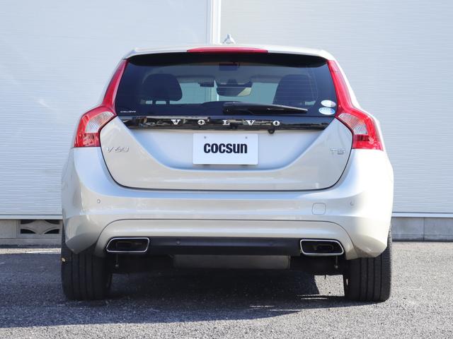 Ｖ６０ Ｔ５　ＳＥ　ワンオーナー　１８インチアルミホイール　ソフトベージュ本革シート　シートヒーター　ナビゲーション　リアビューカメラ　アイドリングストップ　前後ドライブレコーダー　ＥＴＣ　ＡＣＣ　ＢＬＩＳ　禁煙車（9枚目）